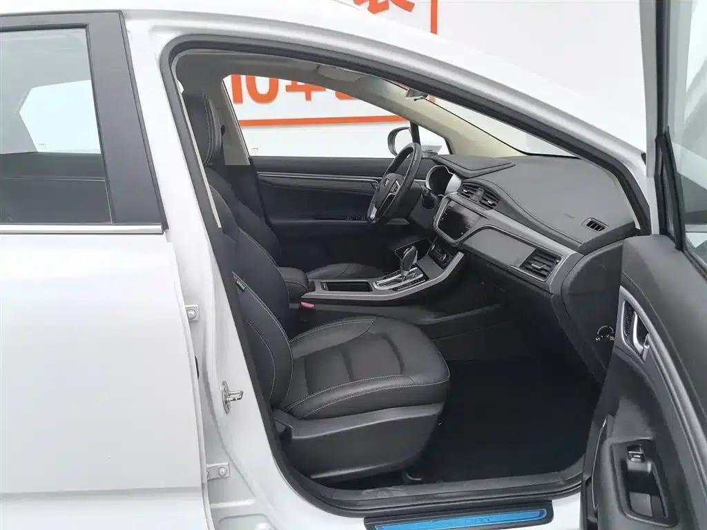 Geely GS 2018 Sport Edition 1.4T Automatic Leading Model — миниатюра 23