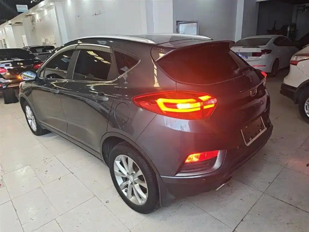 Geely GS 2018 Elegant Edition 1.8L Manual Leading Model — миниатюра 5