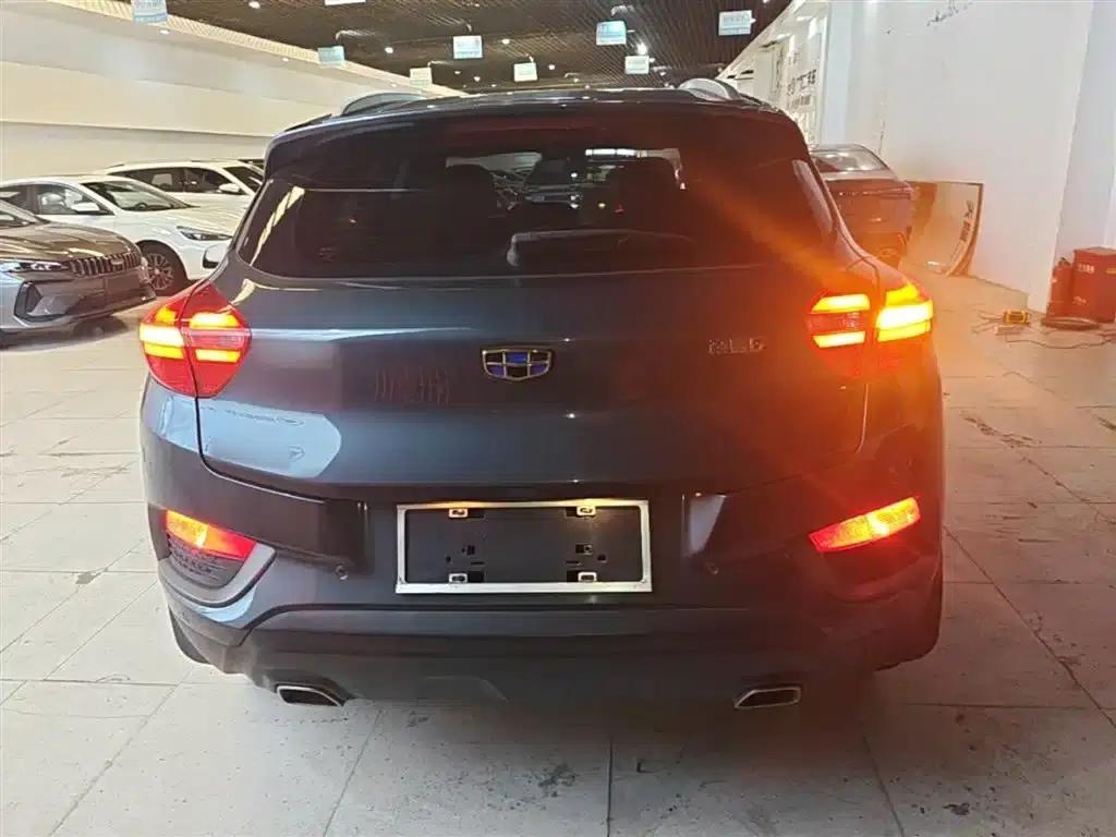 Geely GS 2018 Elegant Edition 1.8L Manual Leading Model — миниатюра 6