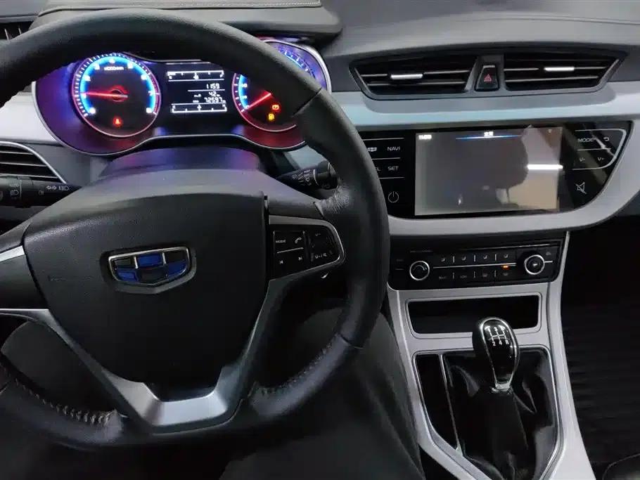 Geely Vision 2018 1.5L Manual Happiness Edition — миниатюра 12