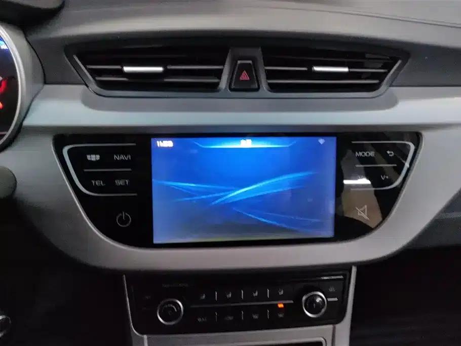 Geely Vision 2018 1.5L Manual Happiness Edition — миниатюра 13