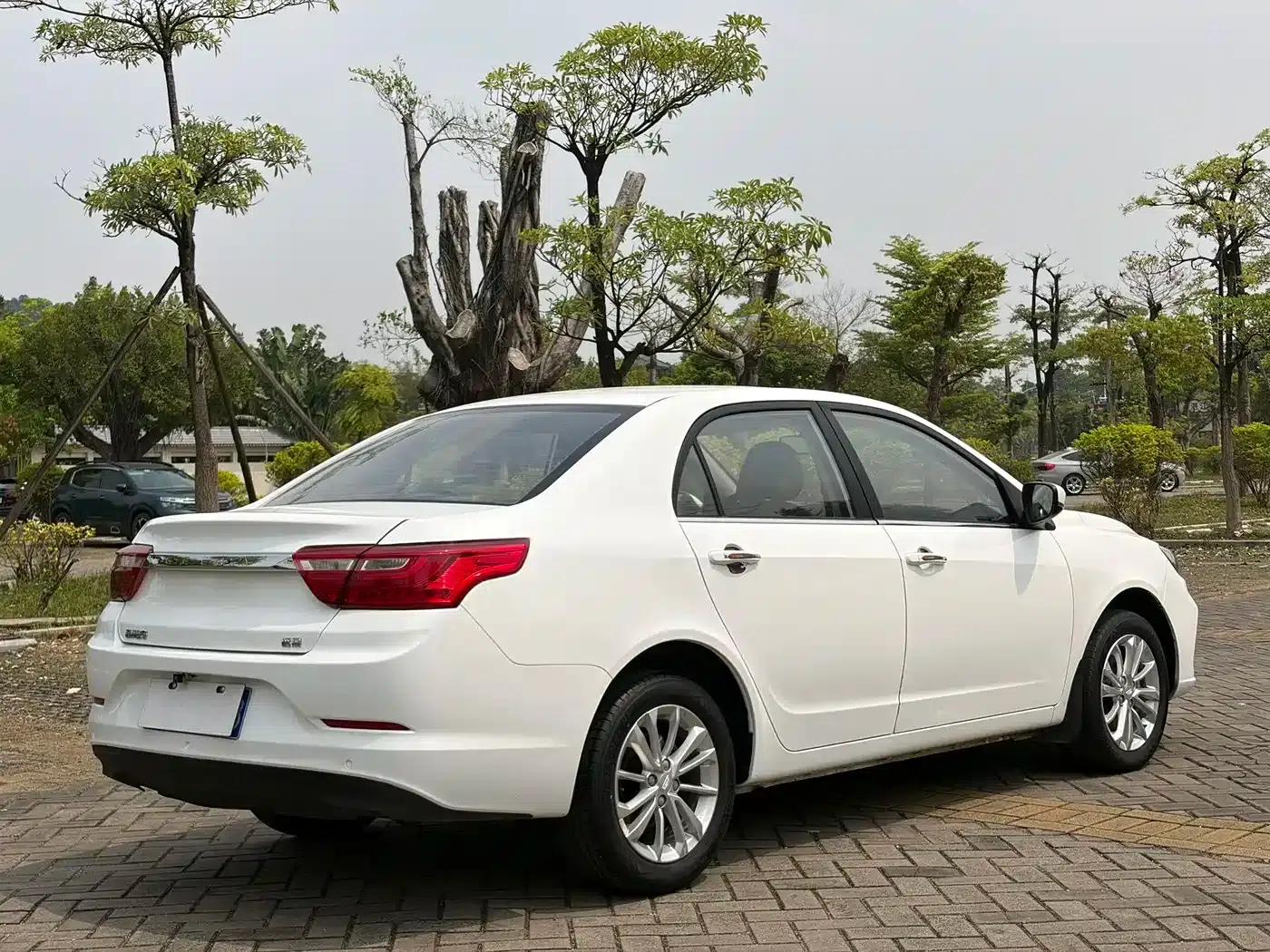 Geely Vision 2020 1.5L CVT Asian Games Edition — миниатюра 5