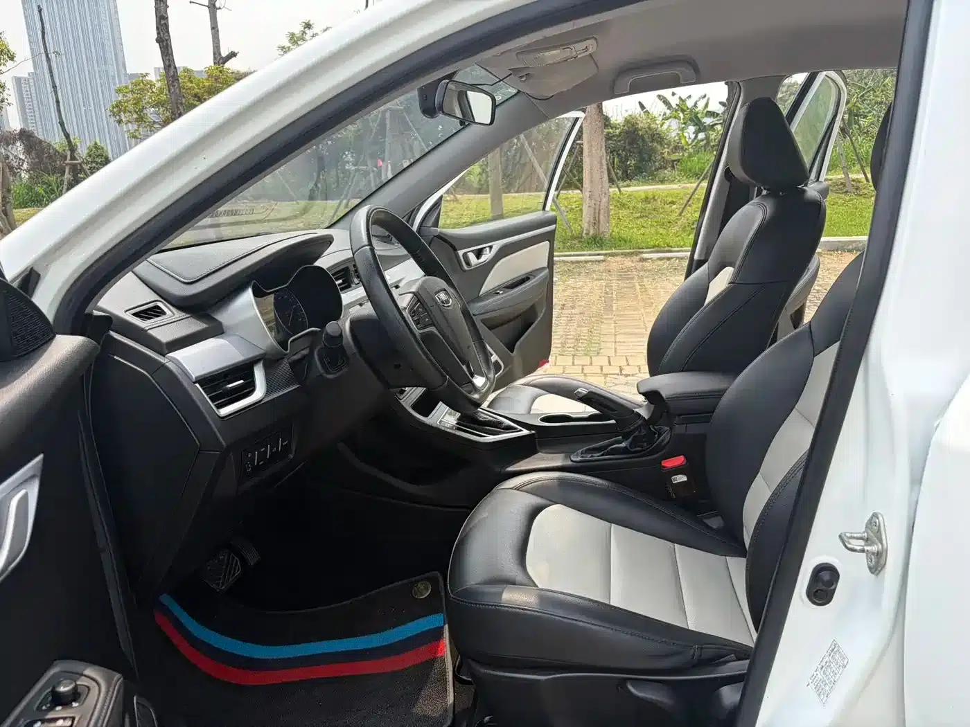 Geely Vision 2020 1.5L CVT Asian Games Edition — миниатюра 8