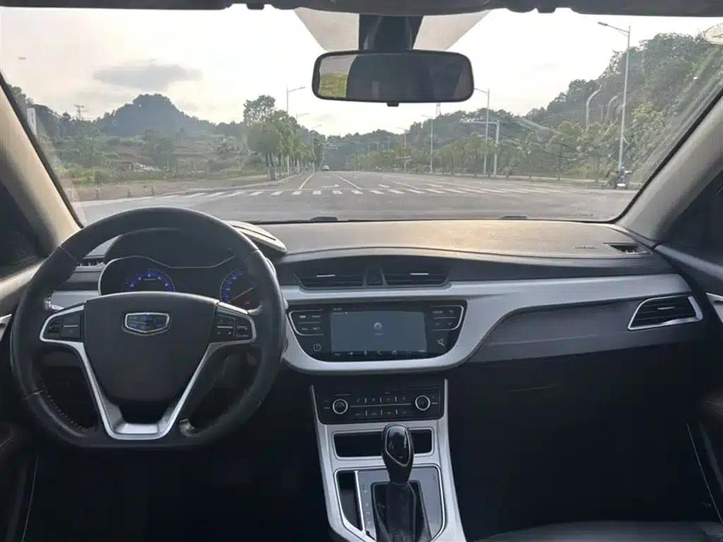 Geely Vision 2018 1.5L Automatic Premium Edition — миниатюра 5