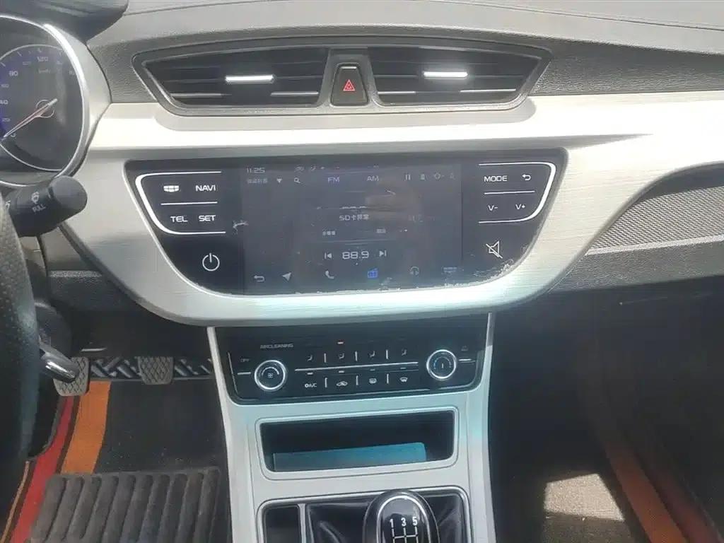 Geely Vision 2018 1.5L Manual Happiness Edition — миниатюра 13