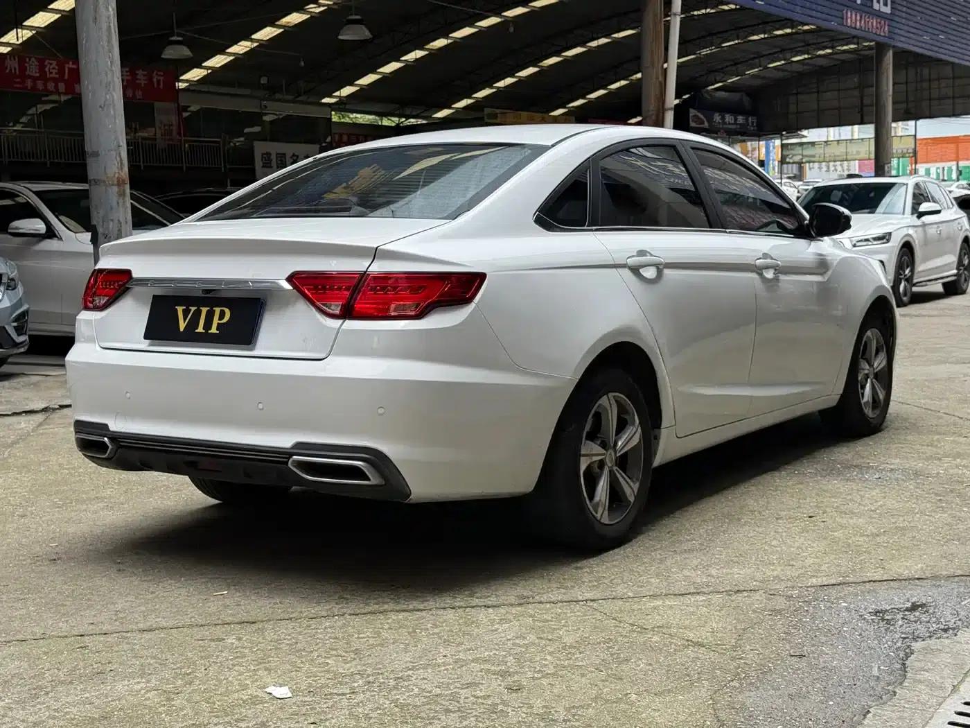 Geely Emgrand GL 2018 1.8L DCT Elite Intelligent Connected Edition — миниатюра 11