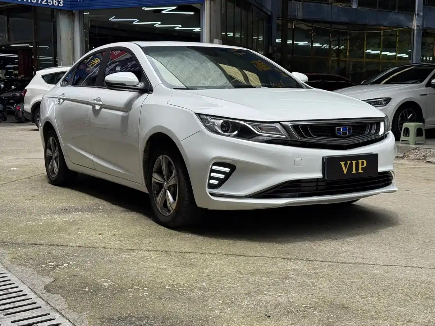 Geely Emgrand GL 2018 1.8L DCT Elite Intelligent Connected Edition — миниатюра 3