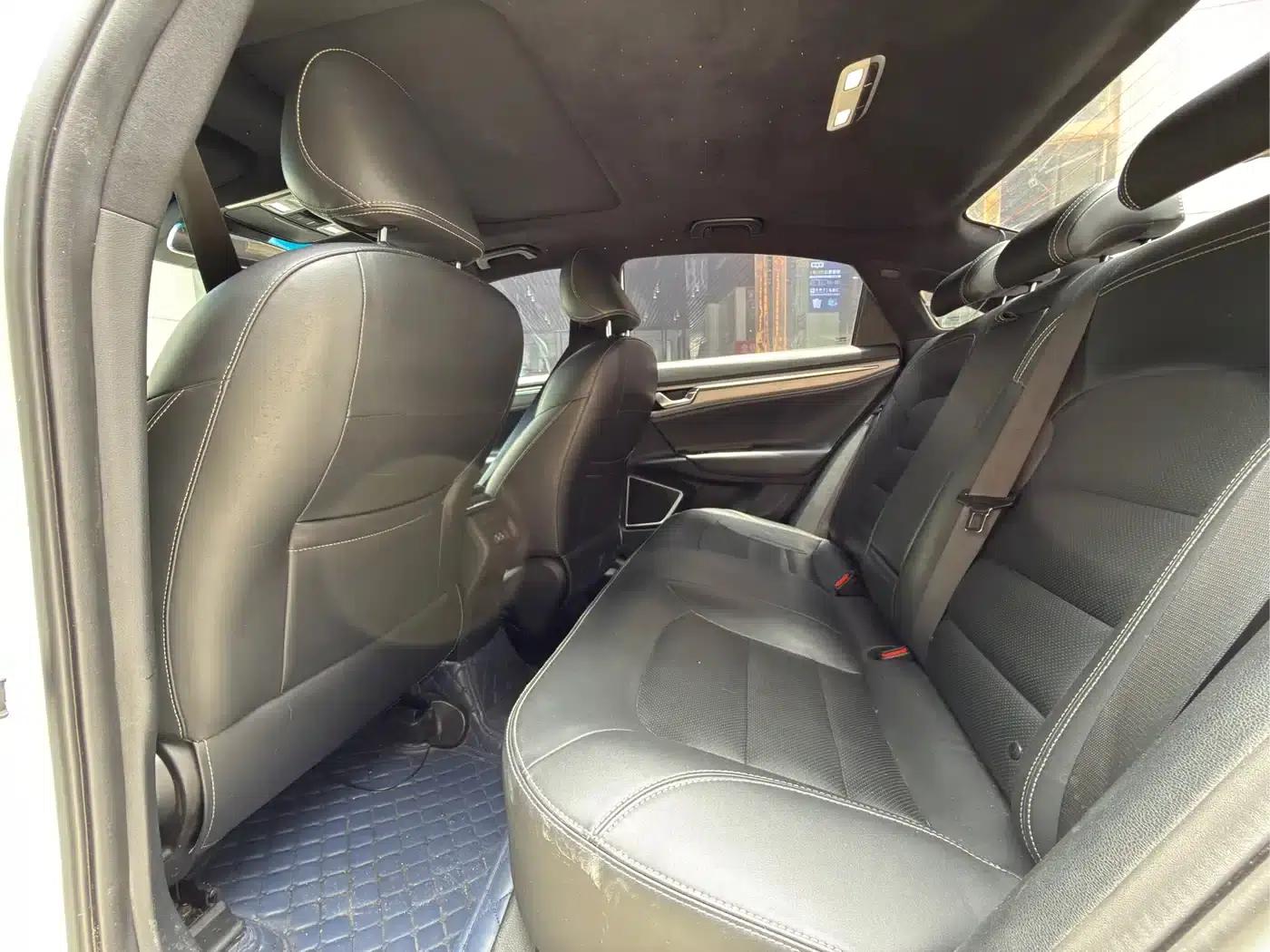 Geely Emgrand GL 2018 1.8L DCT Elite Intelligent Connected Edition — миниатюра 5
