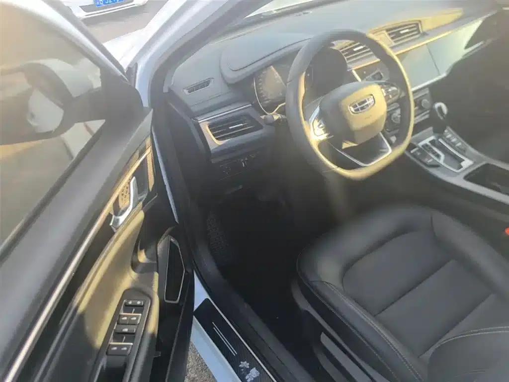 Geely Emgrand GL 2021 UP 1.4T CVT Leading Edition — миниатюра 16