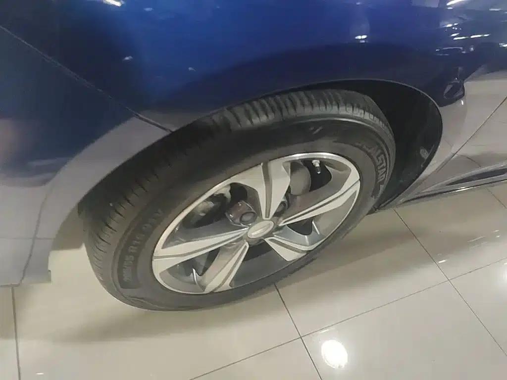 Geely Emgrand GL 2019 1.4T CVT Elite Smart Edition — миниатюра 23