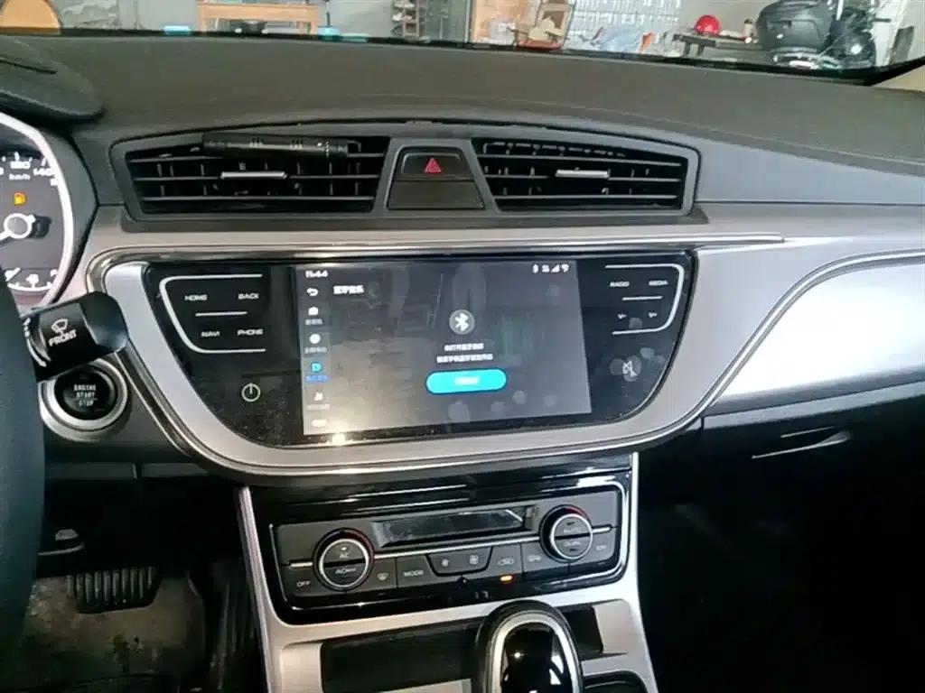 Geely Emgrand GL 2019 1.4T CVT Elite Smart Edition — миниатюра 13