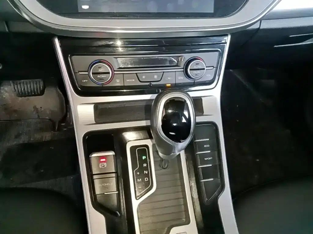 Geely Emgrand GL 2019 1.4T CVT Elite Smart Edition — миниатюра 14