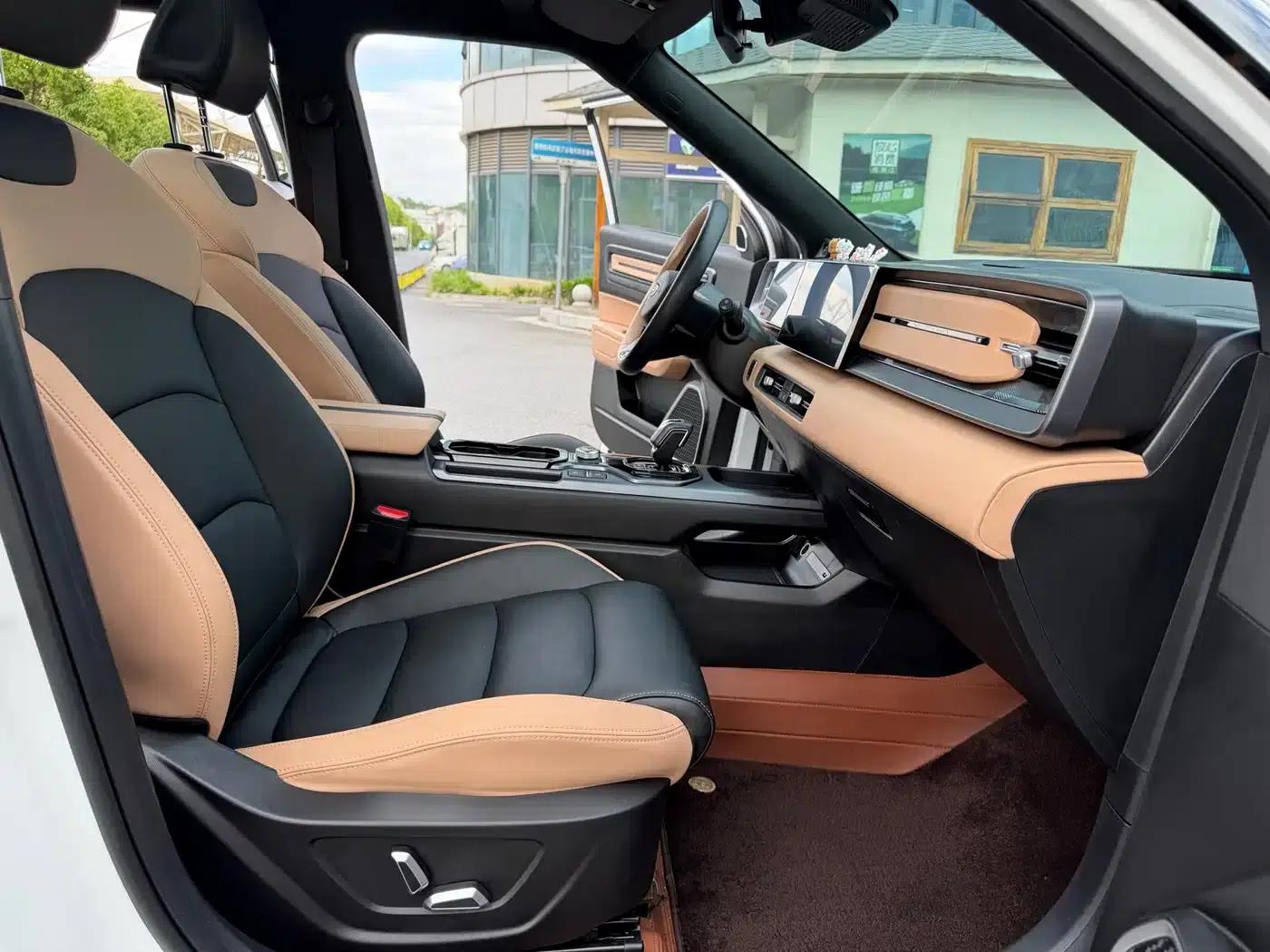 Geely ICON 2023 1.5TD Chocolate Premium Edition — миниатюра 11