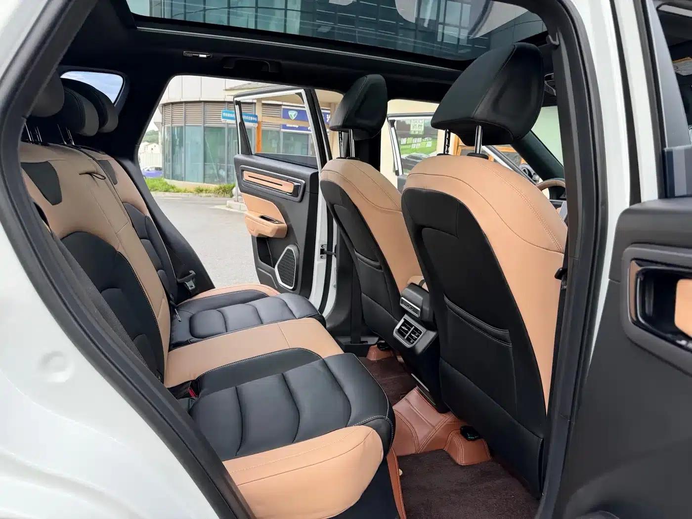 Geely ICON 2023 1.5TD Chocolate Premium Edition — миниатюра 10