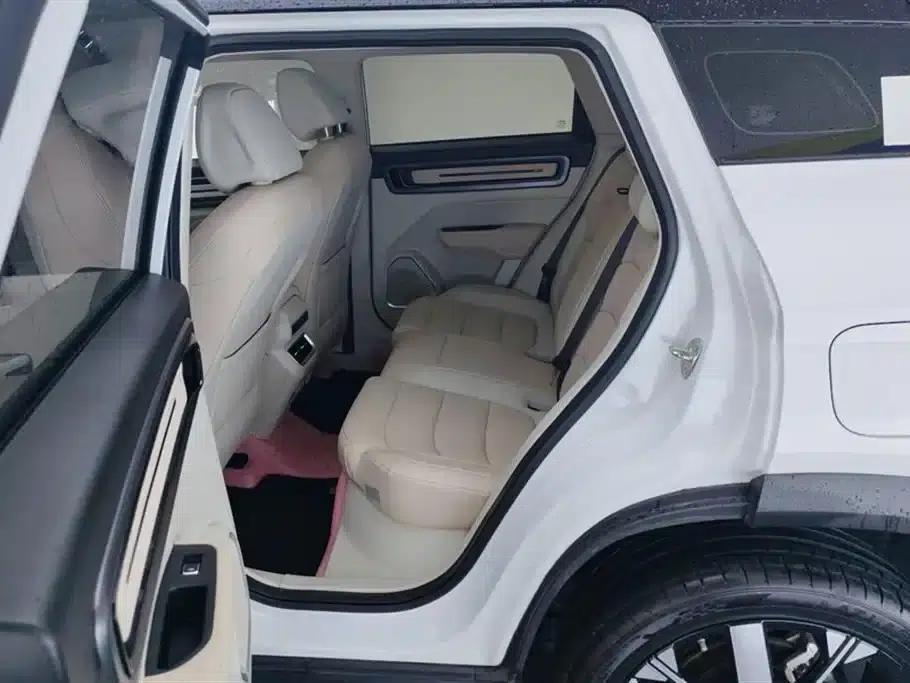 Geely ICON 2023 1.5TD Chocolate Premium Edition — миниатюра 11
