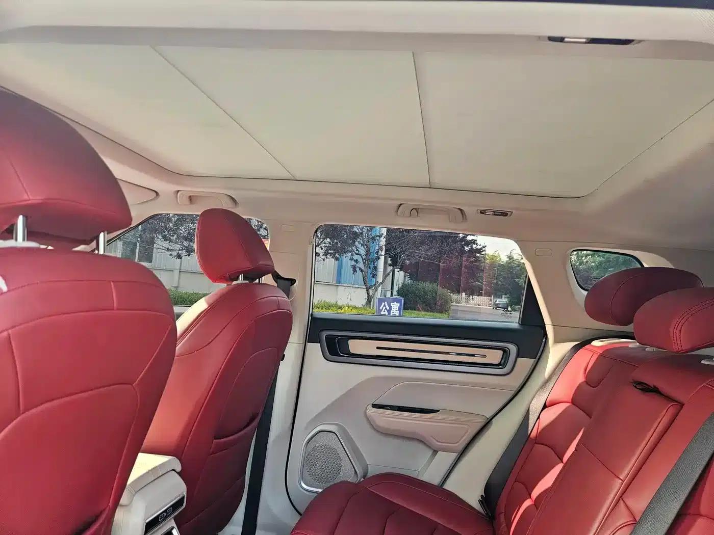 Geely ICON 2025 Linglong 1.5TD Ruyi Edition — миниатюра 12