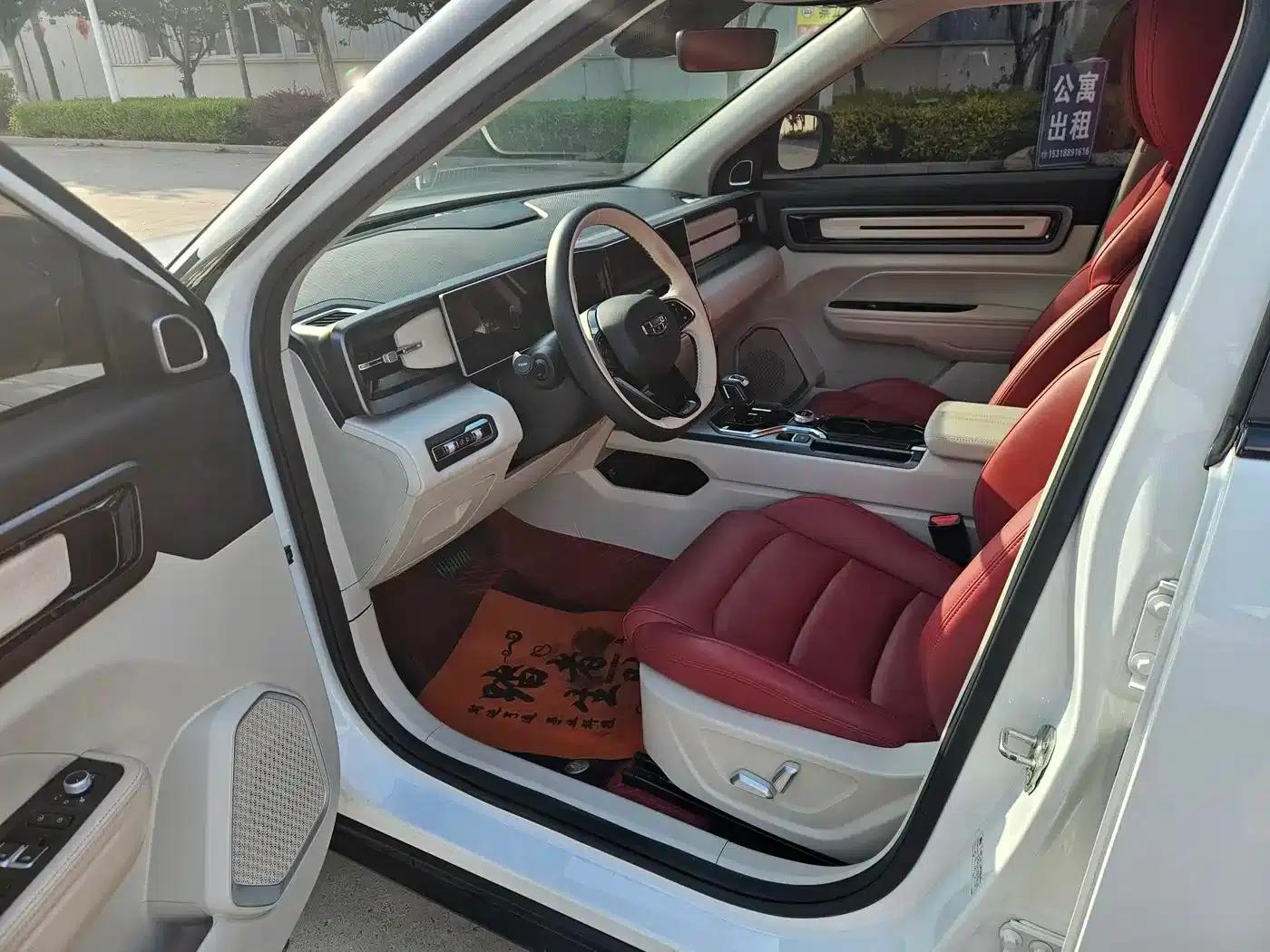 Geely ICON 2025 Linglong 1.5TD Ruyi Edition — миниатюра 7