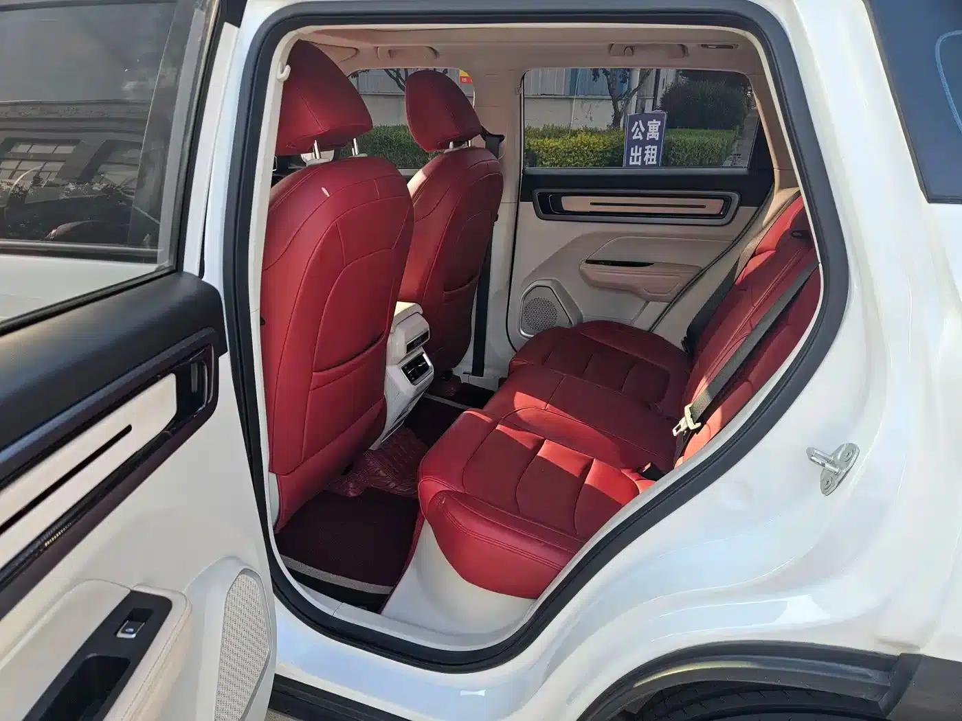 Geely ICON 2025 Linglong 1.5TD Ruyi Edition — миниатюра 10