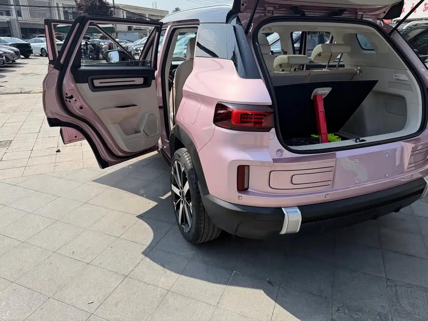 Geely ICON 2023 1.5TD Chocolate Edition — миниатюра 15