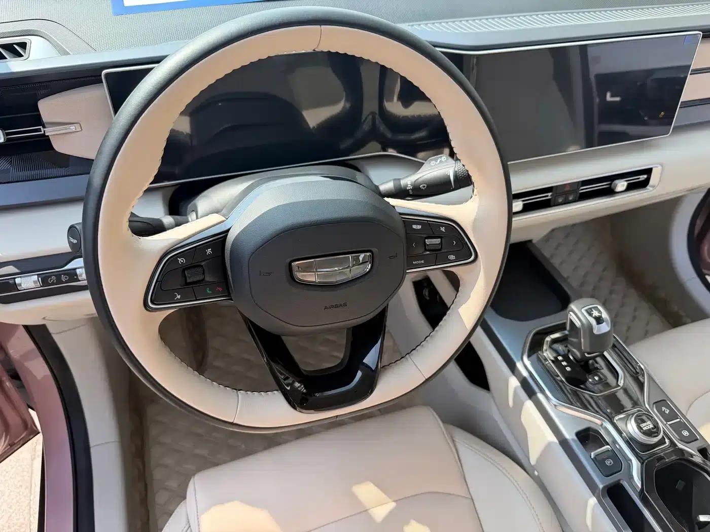 Geely ICON 2023 1.5TD Chocolate Edition — миниатюра 7