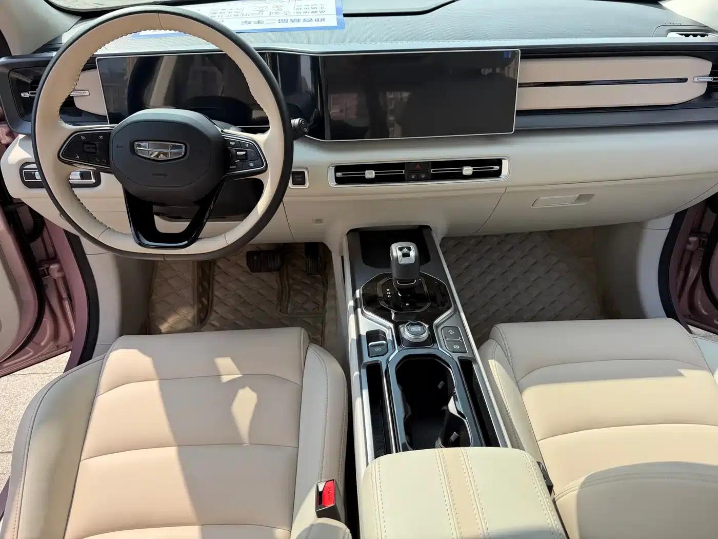 Geely ICON 2023 1.5TD Chocolate Edition — миниатюра 10