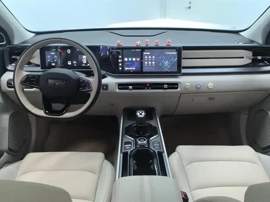 Geely ICON 2023 1.5TD Chocolate Edition — миниатюра 12
