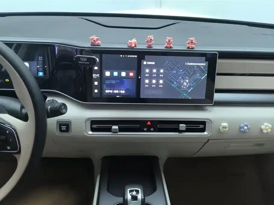 Geely ICON 2023 1.5TD Chocolate Edition — миниатюра 13