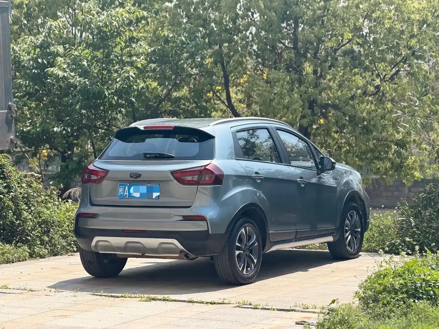 Geely Vision X3 2019 Upgraded Version 1.5L CVT Elite — миниатюра 3