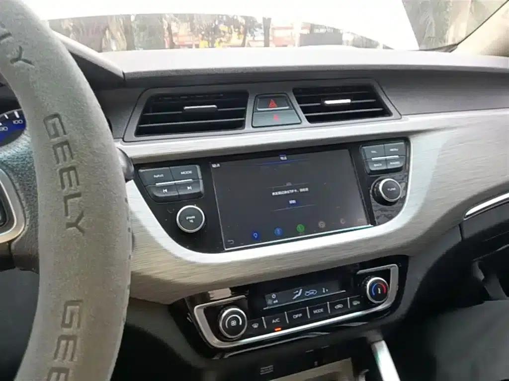Geely Vision X3 2017 1.5L Automatic Premium Edition — миниатюра 13