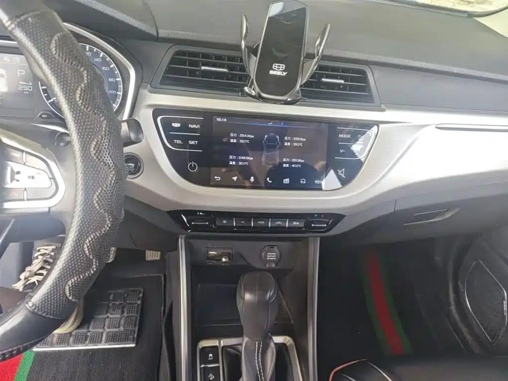Geely Vision X3 2019 Upgraded Version 1.5L CVT Premium — миниатюра 6