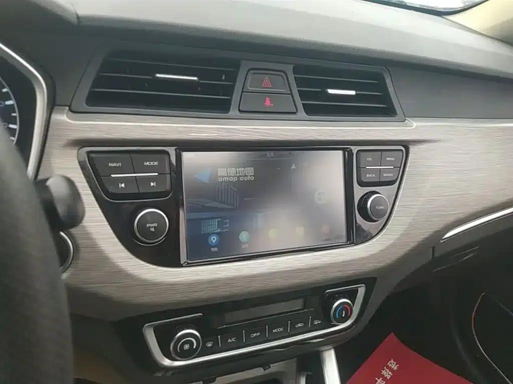 Geely Vision X3 2017 1.5L Automatic Premium Edition — миниатюра 13