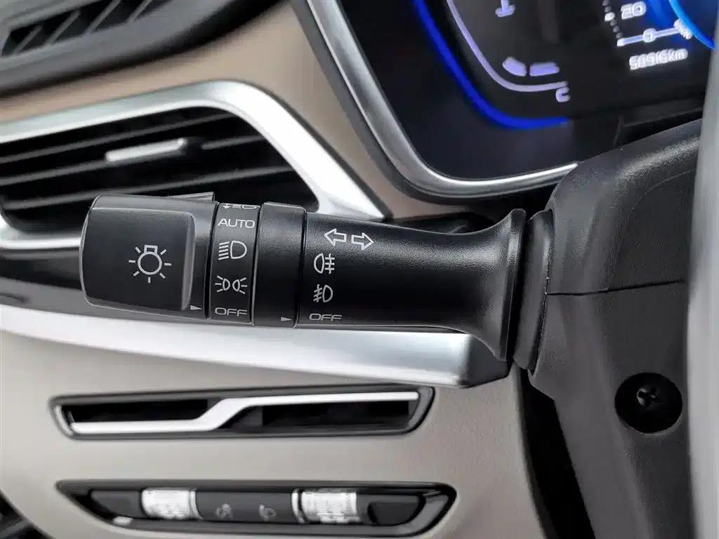 Geely Jiaji 2019 1.5TD MHEV DCT Premium Edition — миниатюра 21