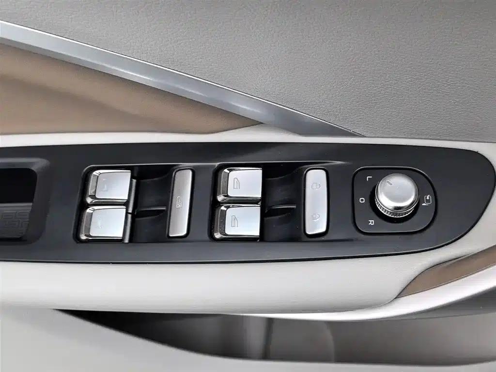 Geely Jiaji 2019 1.5TD MHEV DCT Premium Edition — миниатюра 9