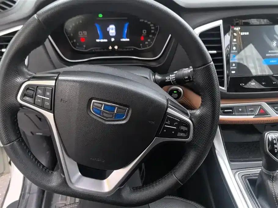 Geely Vision X6 2018 1.4T CVT 4G Connected Luxury Edition — миниатюра 15