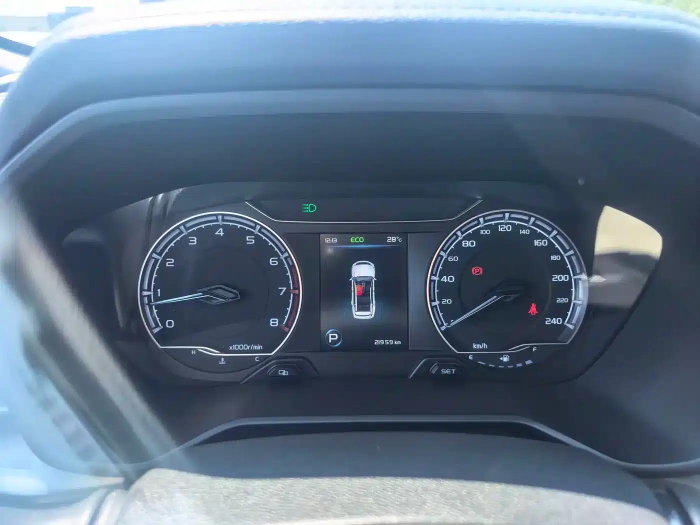 Geely Vision X6 2021 PRO 1.4T Automatic Premium Edition — миниатюра 13
