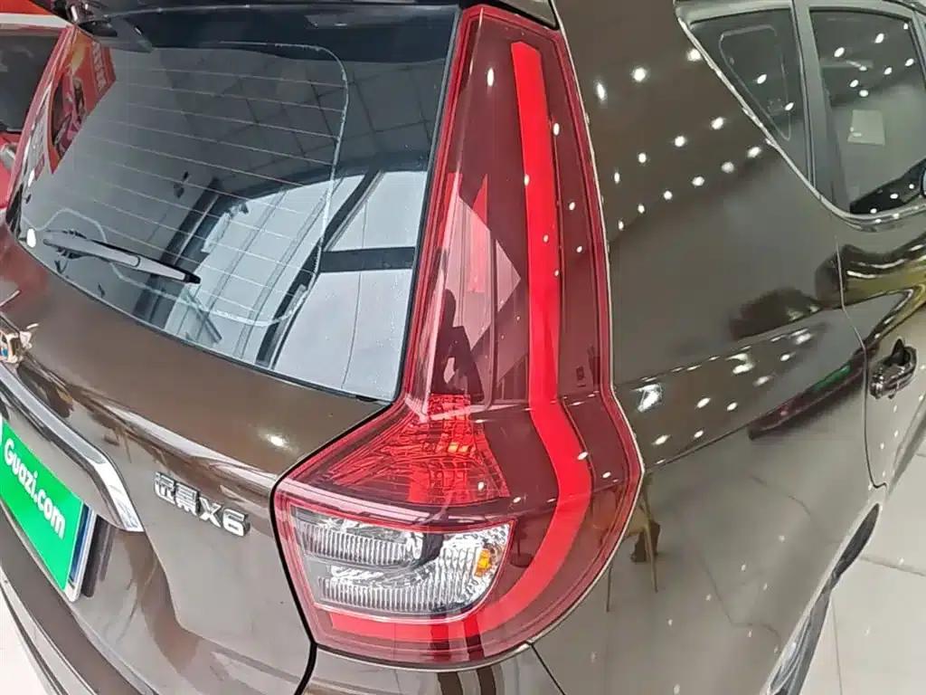 Geely Vision X6 2018 1.4T CVT 4G Connected Luxury Edition — миниатюра 8