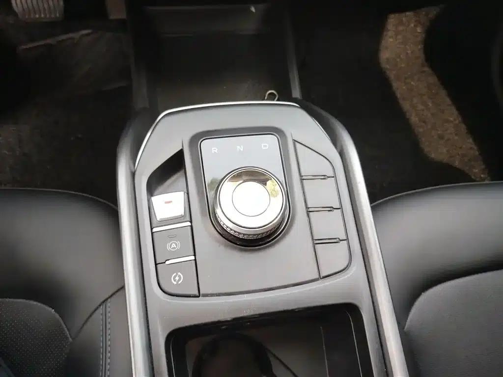 Geely Emgrand EV Pro 2022 Online Edition (Lithium Iron Phosphate) — миниатюра 14