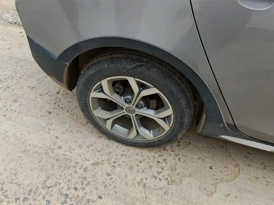 Geely Vision S1 2018 1.4T CVT Elite Edition — миниатюра 6