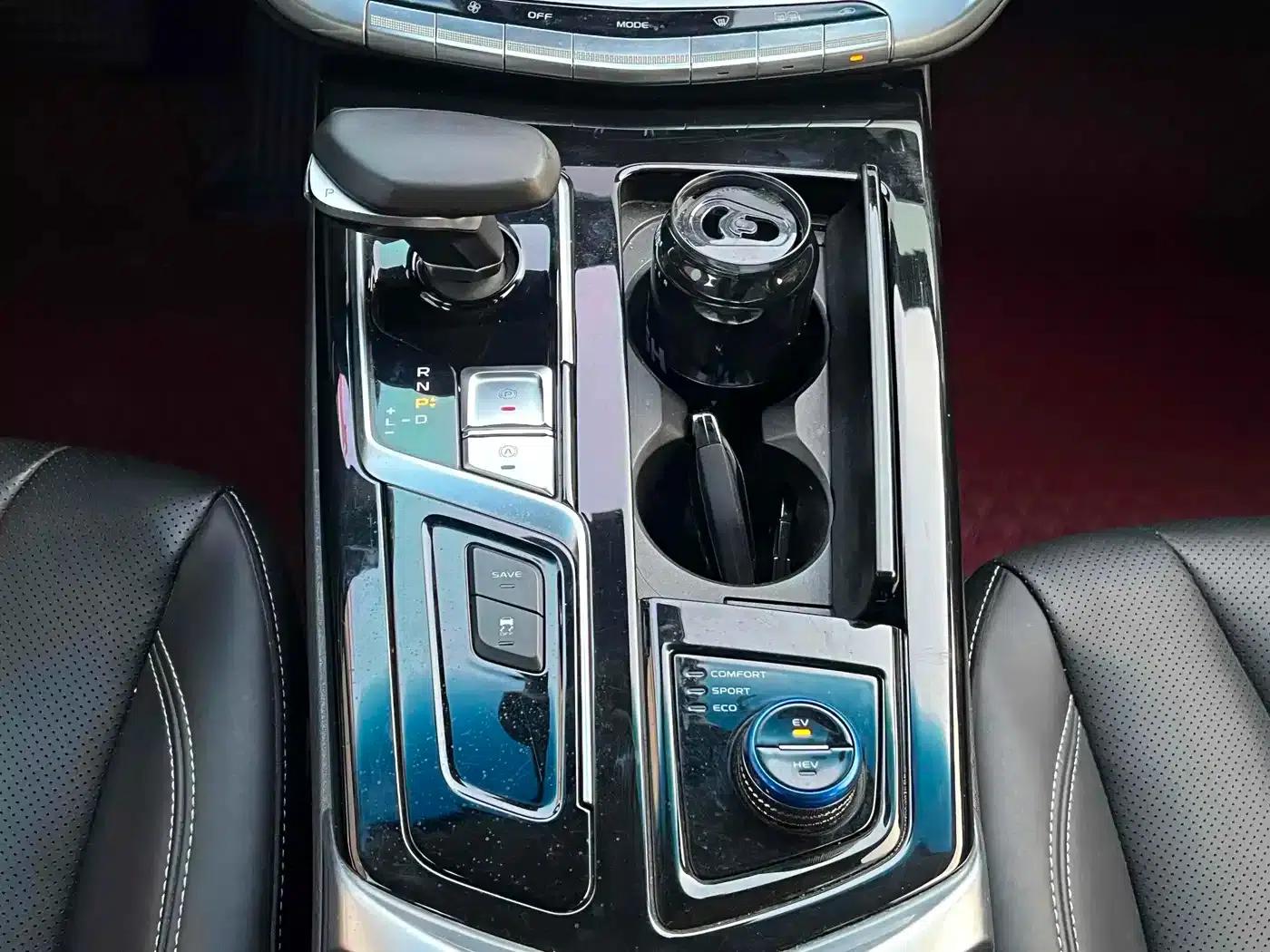 Geely Borui New Energy 2020 1.5T PHEV Premium Edition — миниатюра 19