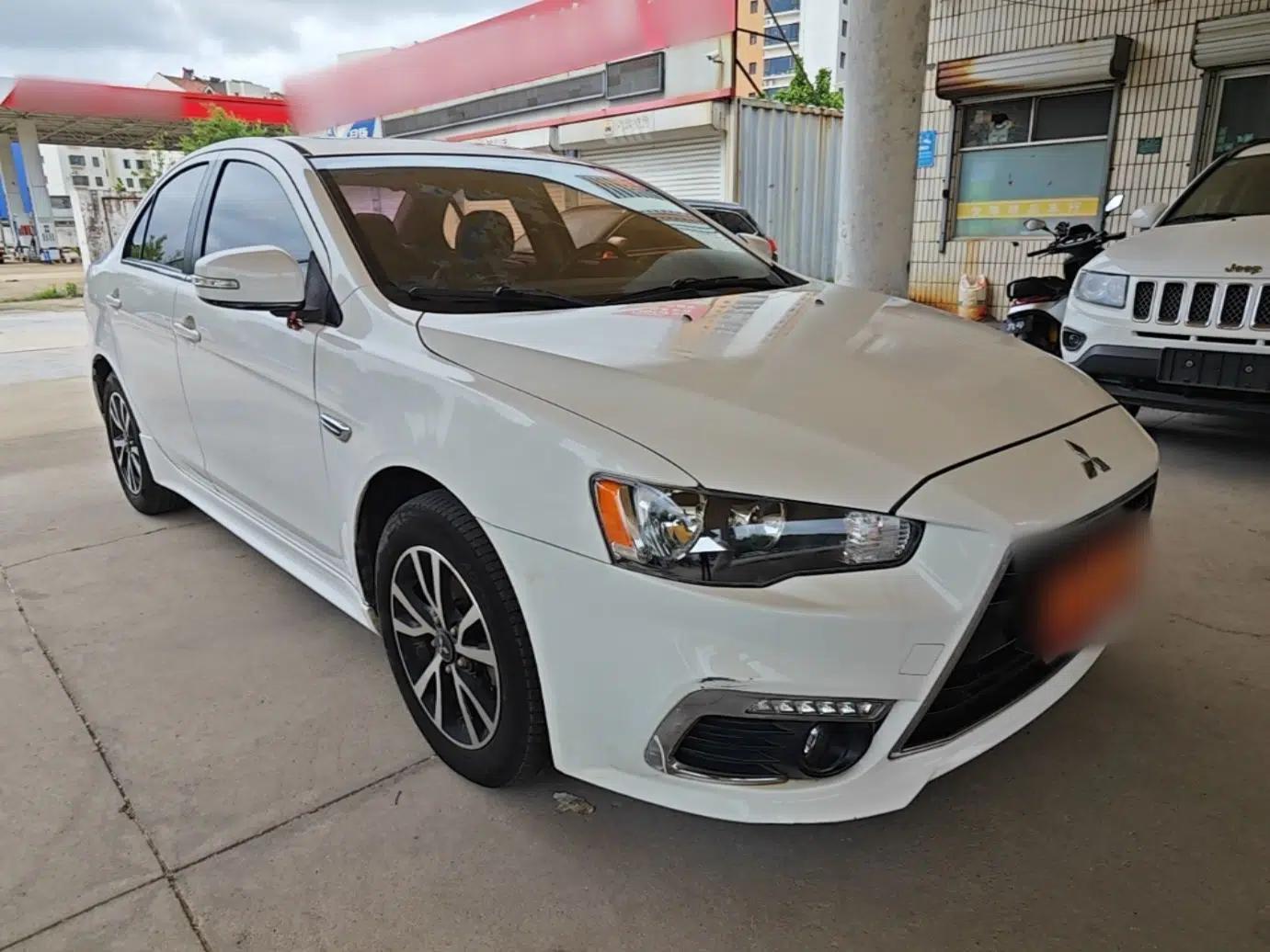 Mitsubishi Lancer EX 2015 1.8L Manual ZhiShang Edition China IV — миниатюра 3