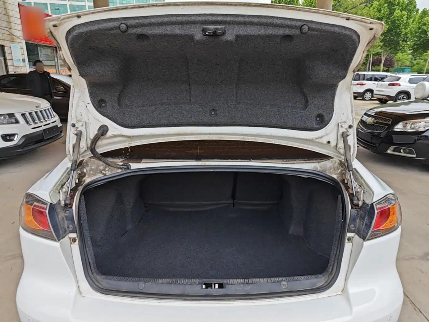 Mitsubishi Lancer EX 2015 1.8L Manual ZhiShang Edition China IV — миниатюра 22