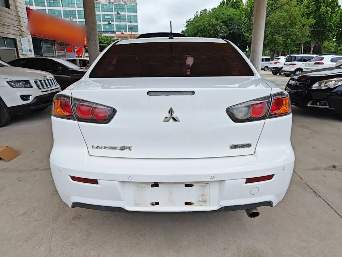 Mitsubishi Lancer EX 2015 1.8L Manual ZhiShang Edition China IV — миниатюра 5