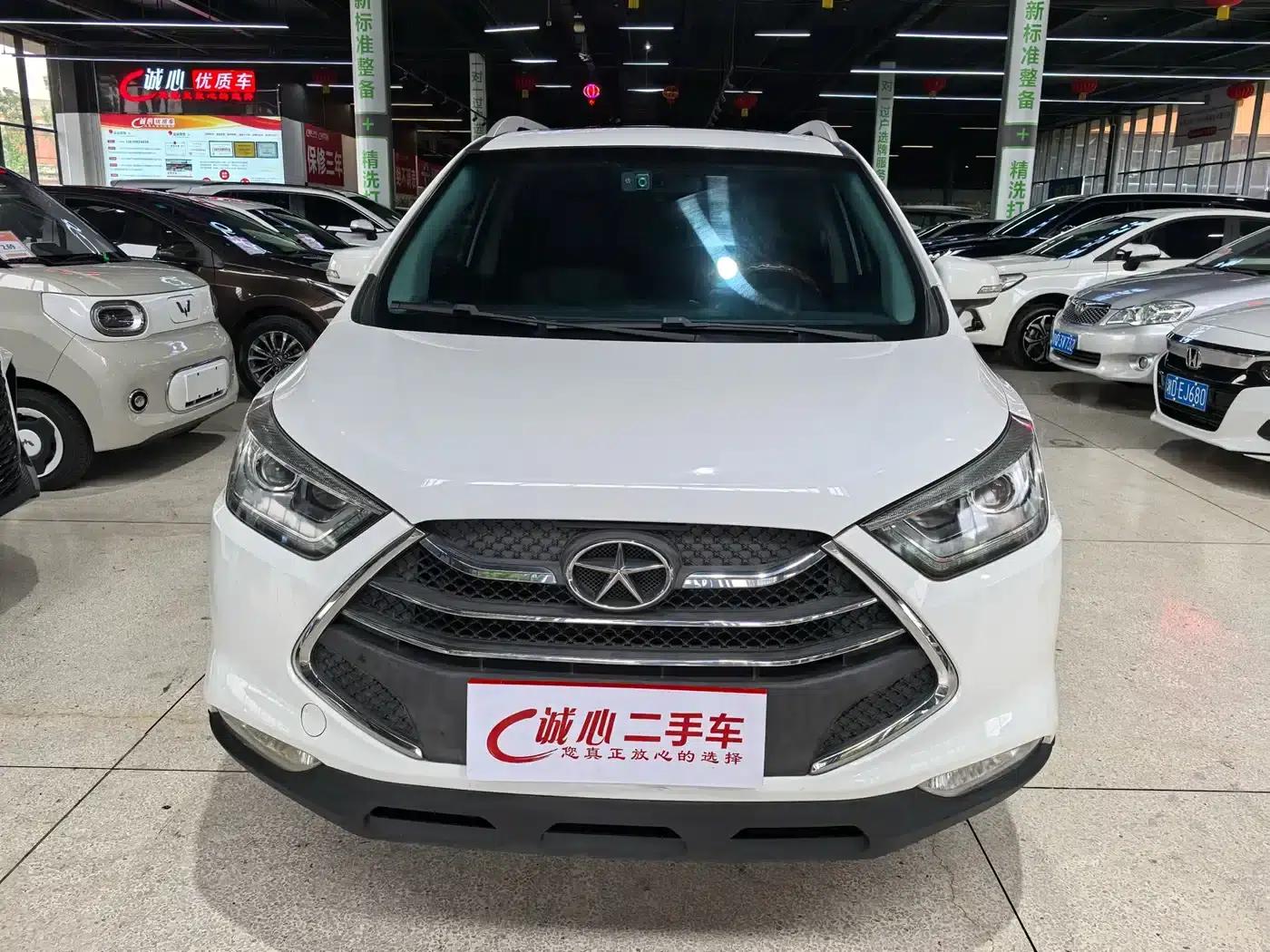 Refine S3 2015 1.5L Manual Deluxe Intelligent Premium Edition — миниатюра 3