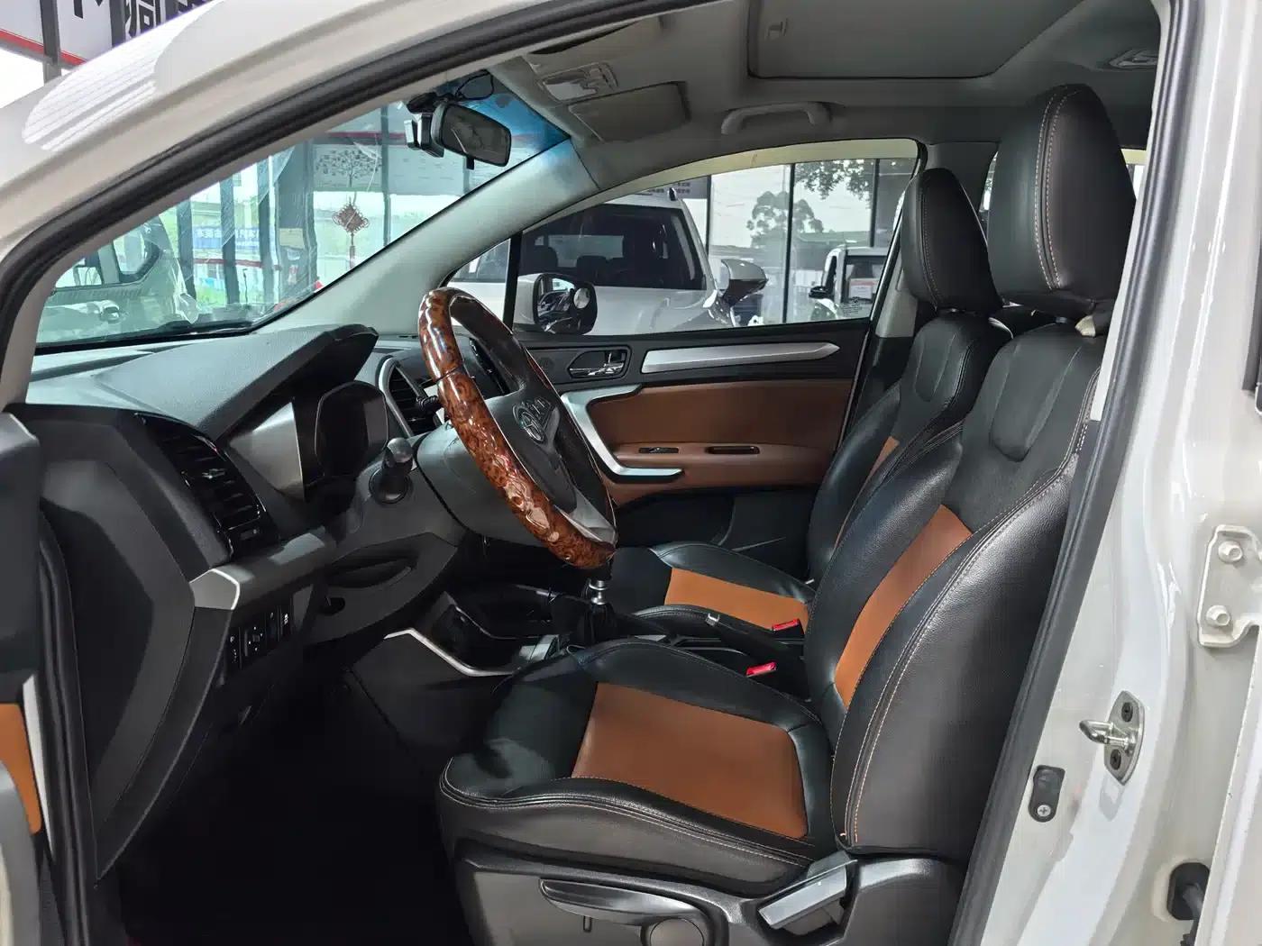 Refine S3 2015 1.5L Manual Deluxe Intelligent Premium Edition — миниатюра 8