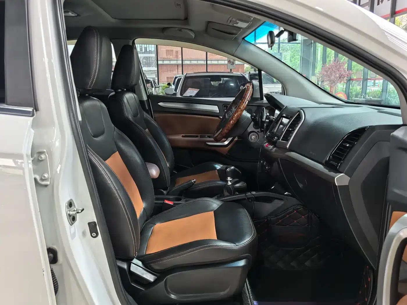 Refine S3 2015 1.5L Manual Deluxe Intelligent Premium Edition — миниатюра 9