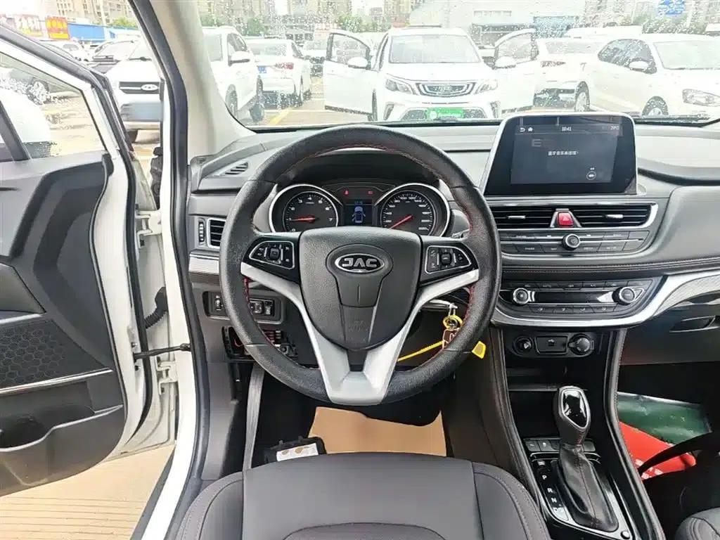Refine S3 2017 1.6L CVT Luxury Intelligent Model — миниатюра 11
