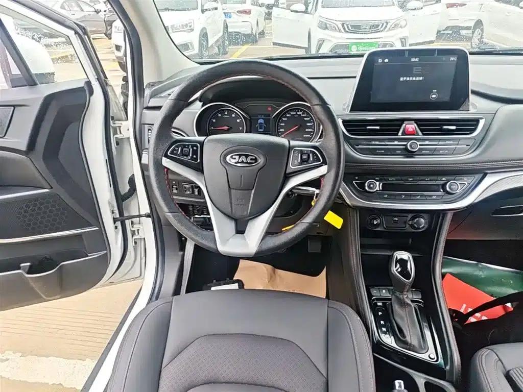 Refine S3 2017 1.6L CVT Luxury Intelligent Model — миниатюра 13