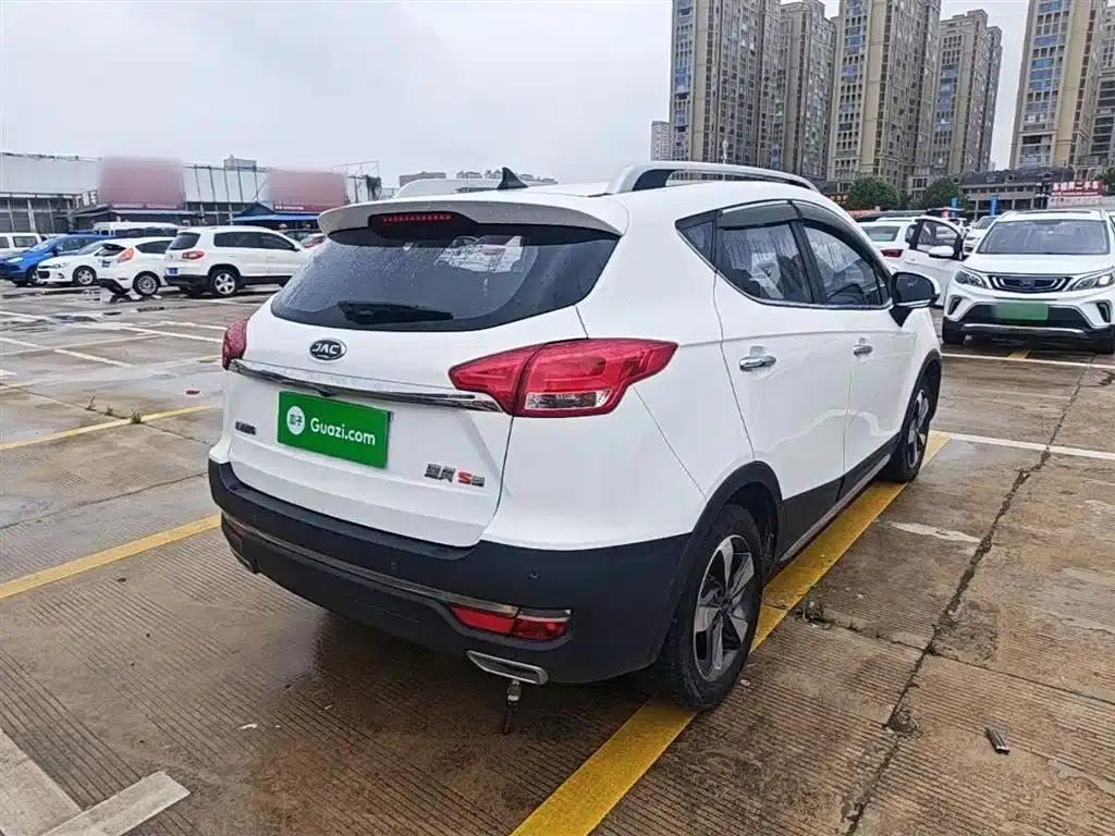 Refine S3 2017 1.6L CVT Luxury Intelligent Model — миниатюра 7