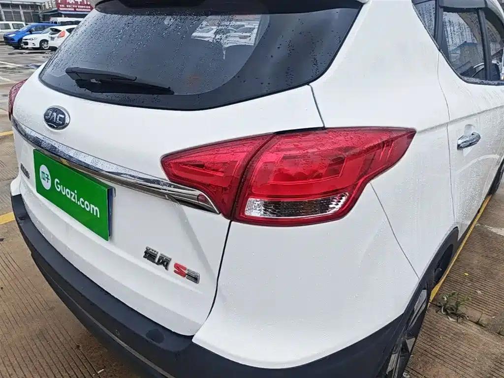 Refine S3 2017 1.6L CVT Luxury Intelligent Model — миниатюра 8