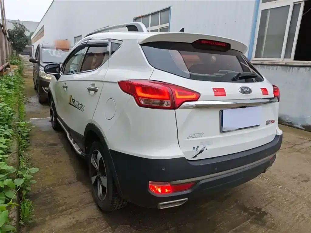 Refine S3 2018 Custom Edition 1.5L Manual Deluxe Smart Model — миниатюра 5